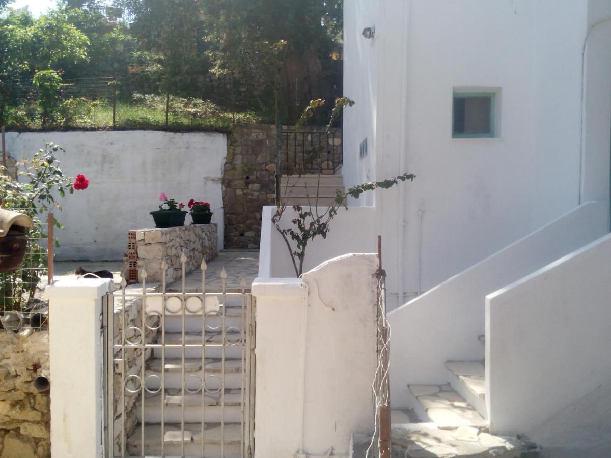 Longós Soustas Apartments מראה חיצוני תמונה