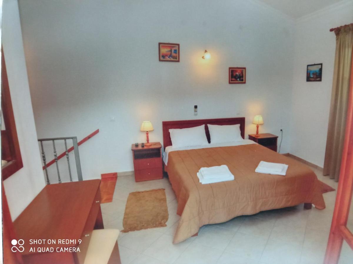 Longós Soustas Apartments מראה חיצוני תמונה