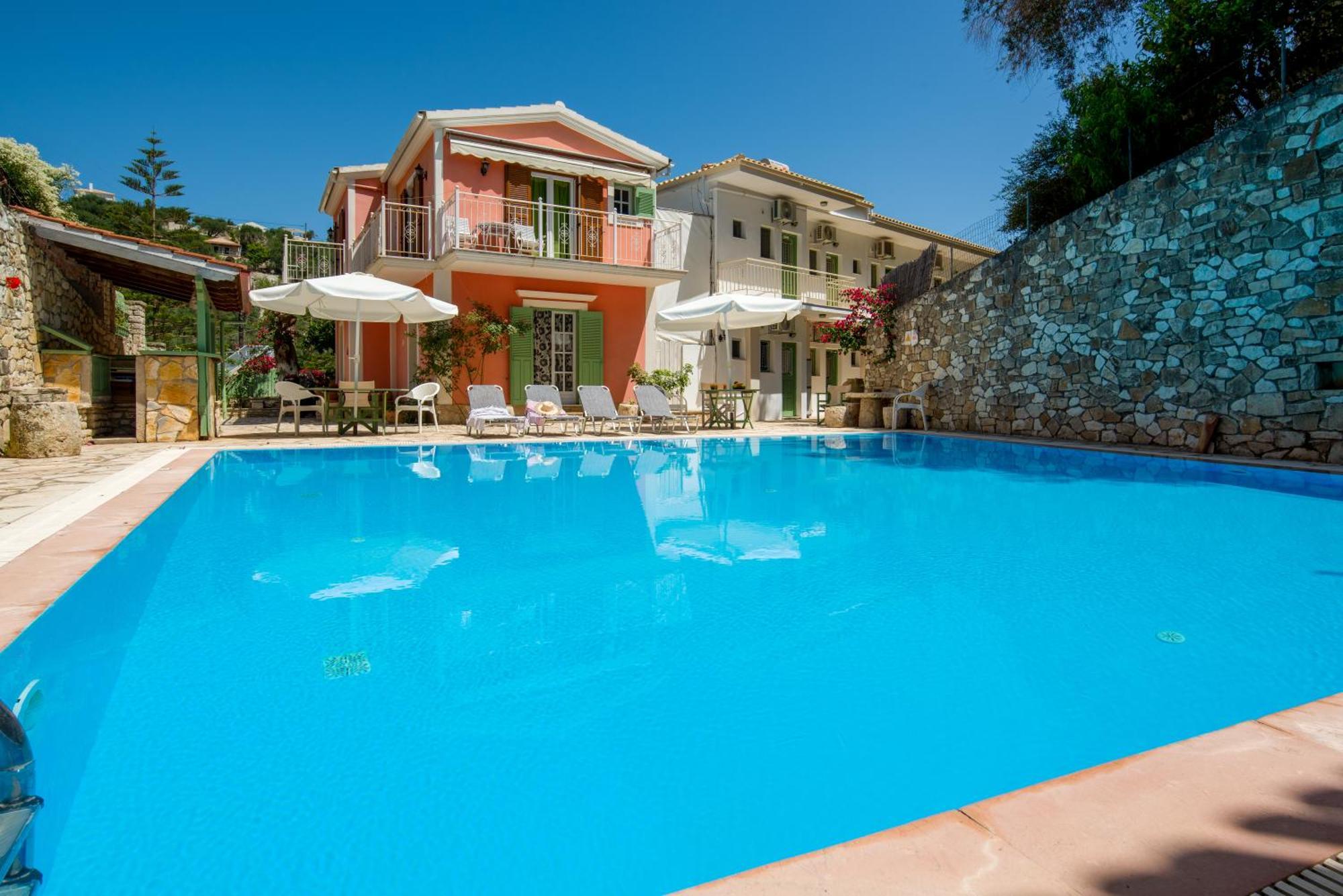 Longós Soustas Apartments מראה חיצוני תמונה