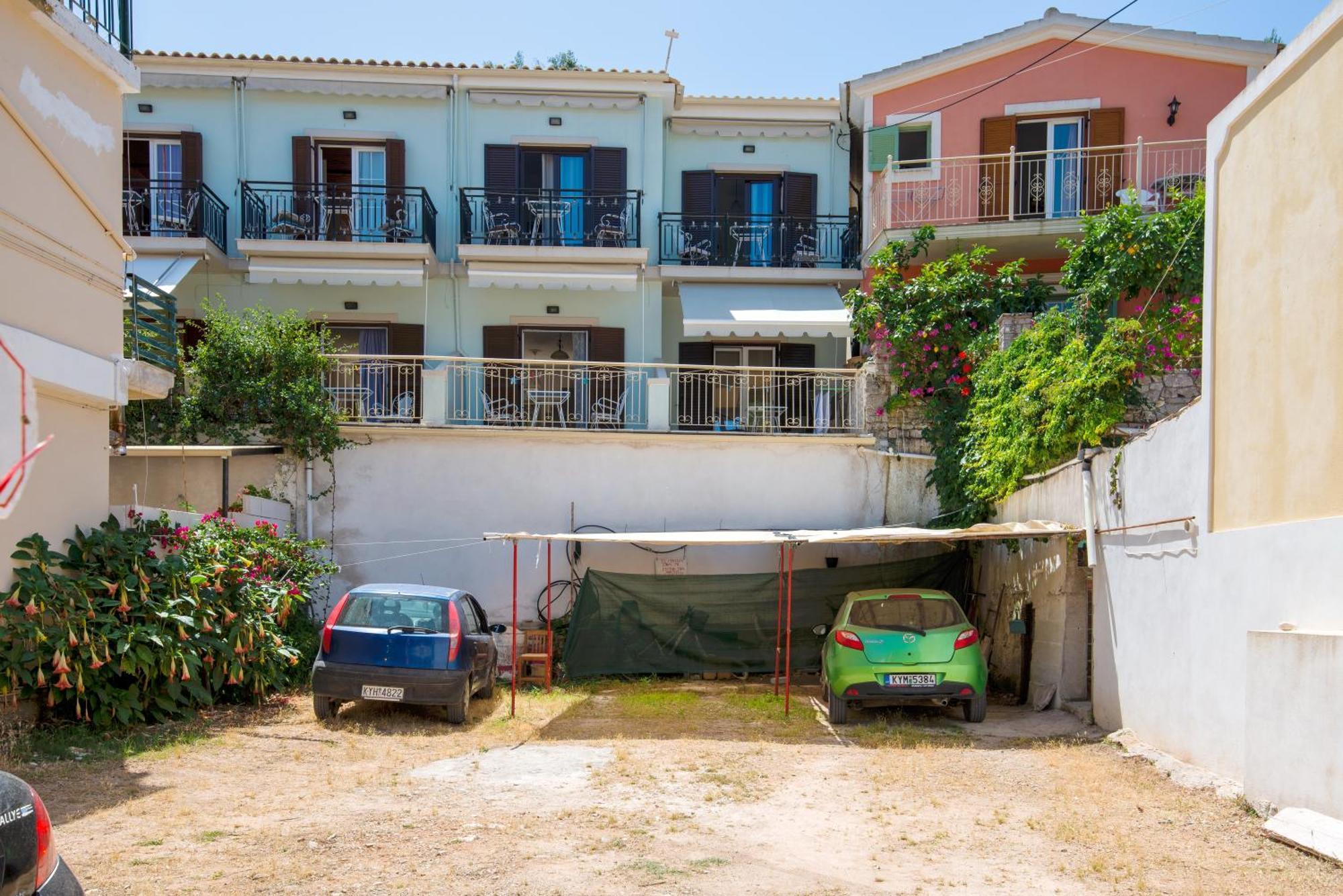 Longós Soustas Apartments מראה חיצוני תמונה
